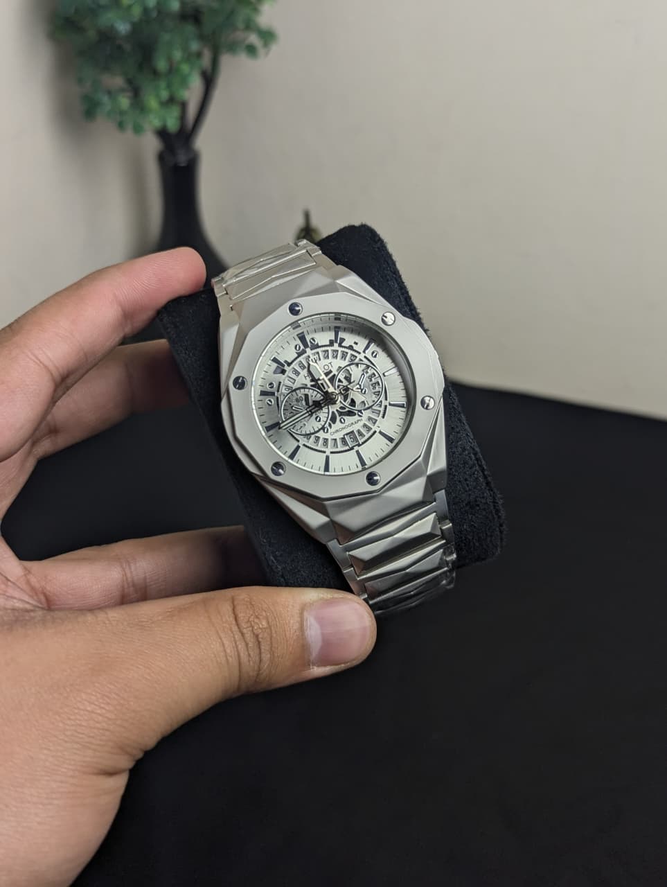 HUBLOT DIAMOND CUT (White dial)
