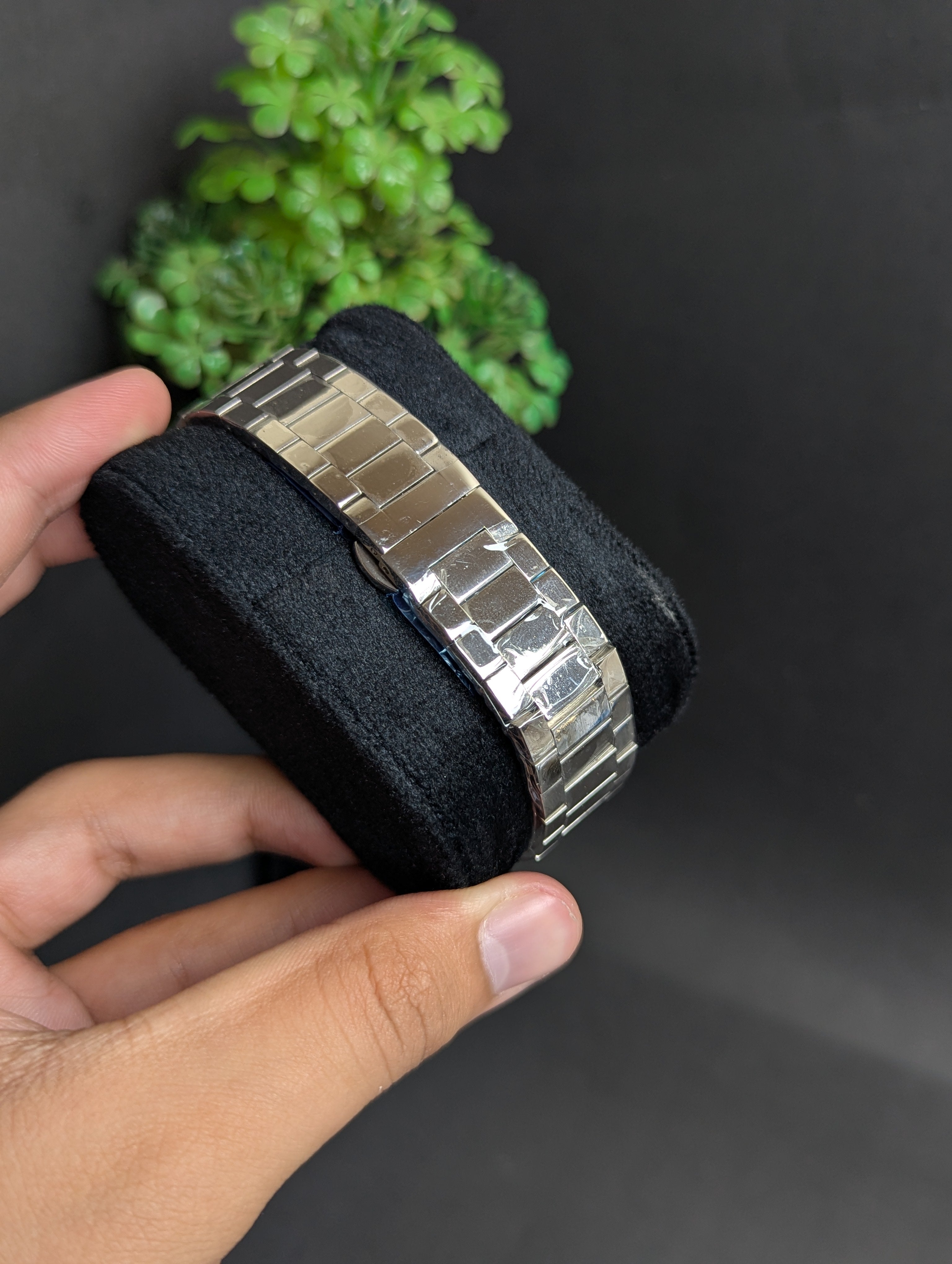 SUCCESS WAY|SILVER AURORA DATE WATCH